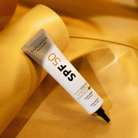 FPS50 Ultra-Shield Protector Solar con Células Madre Vegetales Madara